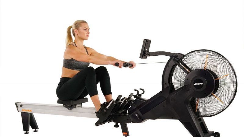 7 Reasons Why You Must Include Rowing Machine In Your Workout