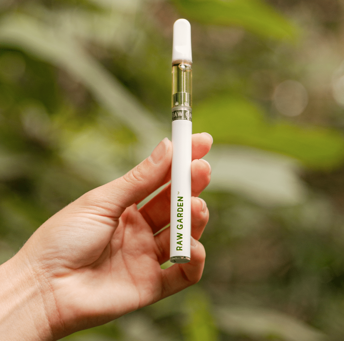 THC Vapes Vs. Weed Carts: Discovering the 5 Major Differences
